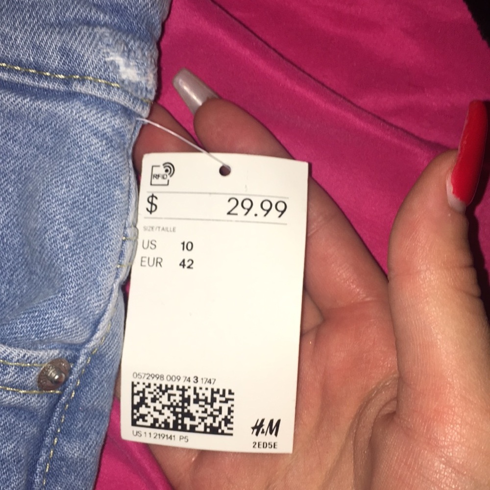 Very Comfortable Trendy Loose Mom Jeans